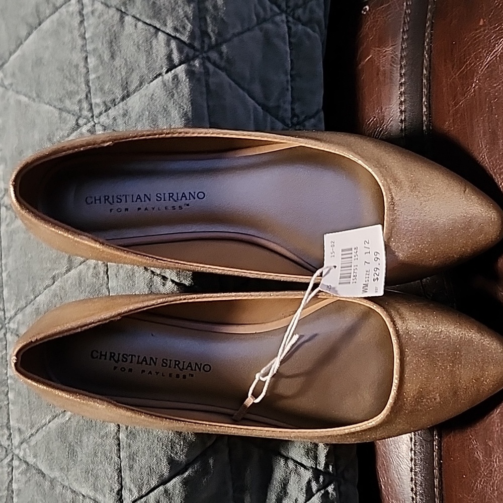 gold color flats